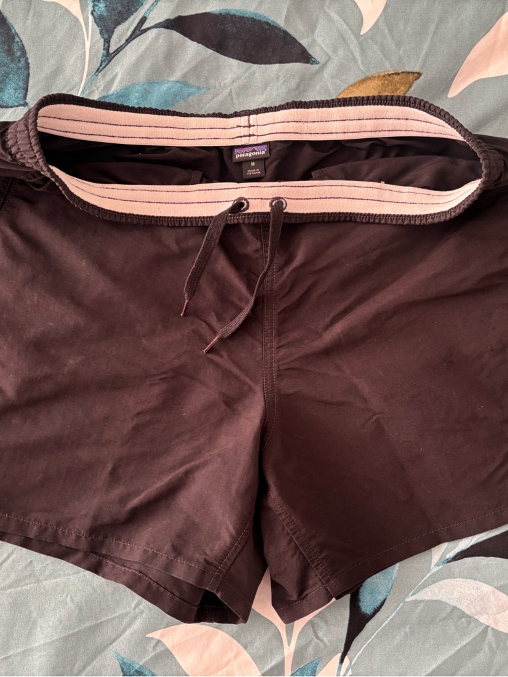 Patagonia Women’s Baggie Shorts 5” in Black